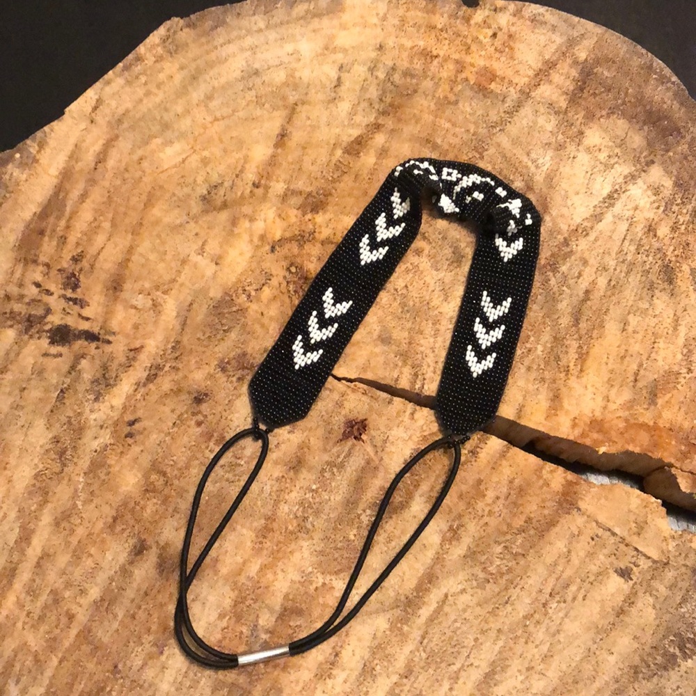 Blacks and white beaded hair band
